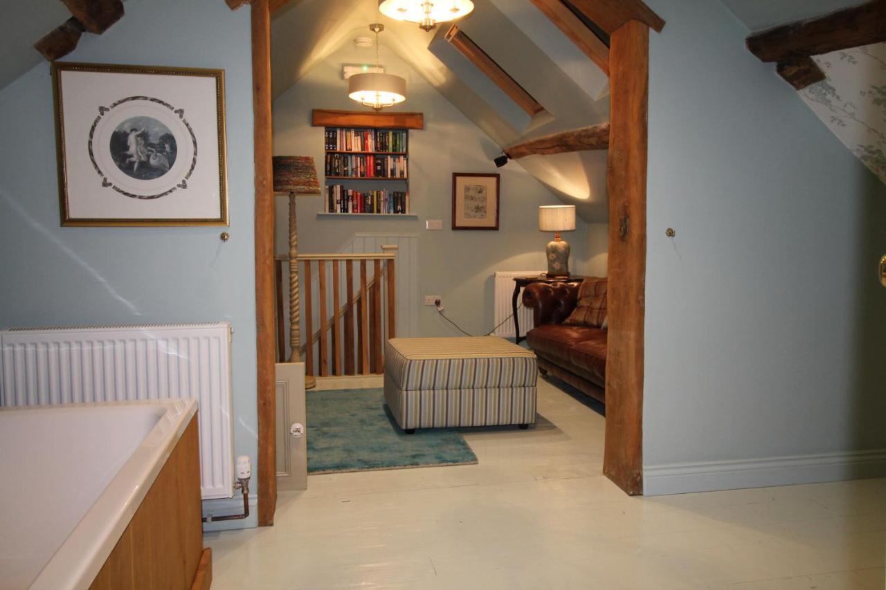 The Coach House Villa Whitby Eksteriør billede